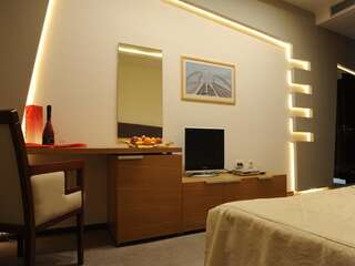 Отель Hotel Vukov Most Никшич Люкс с 1 спальней-2